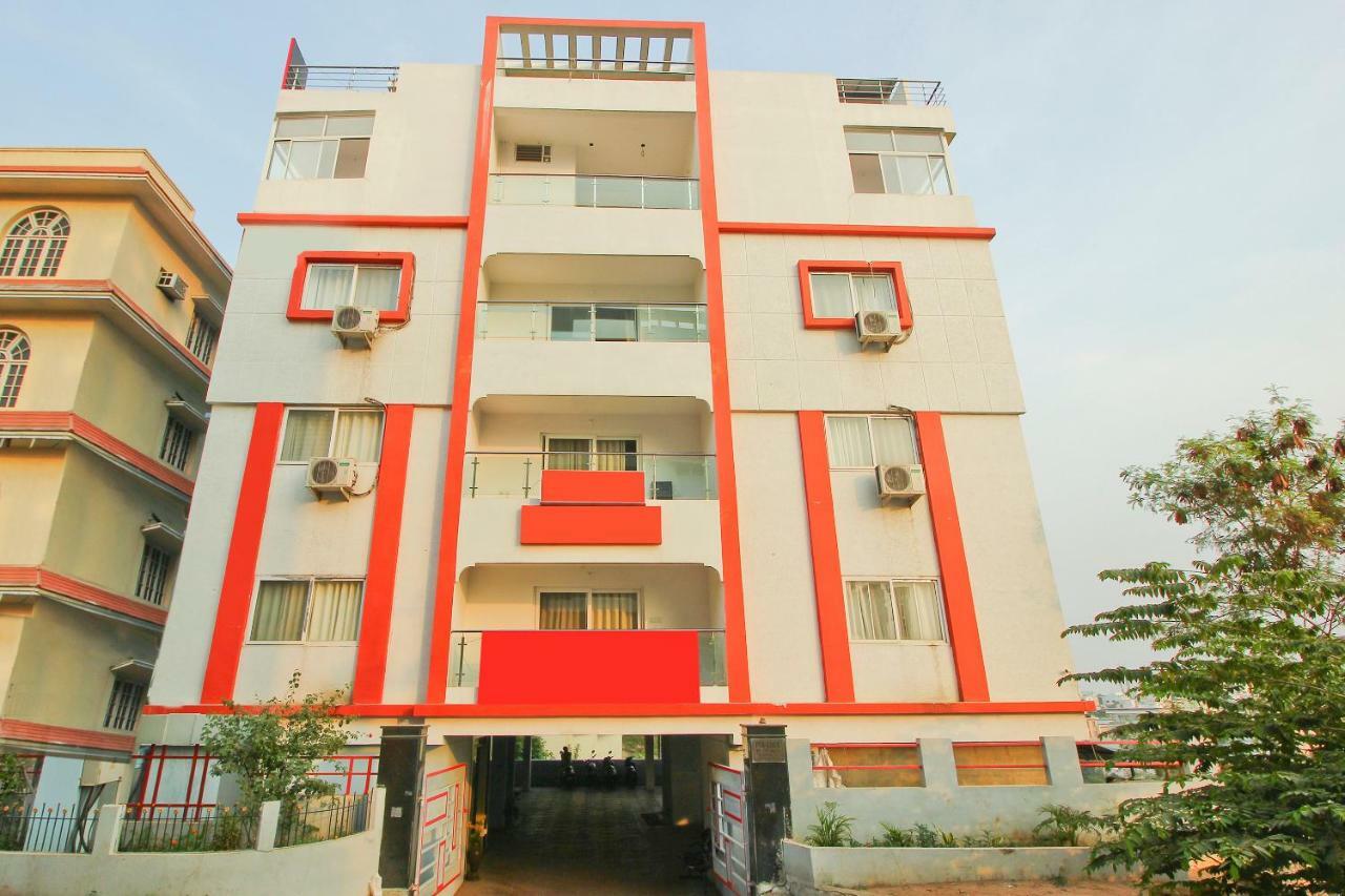 Hotel Oyo Flagship 463 Banjara Hills Hyderabad Exterior foto